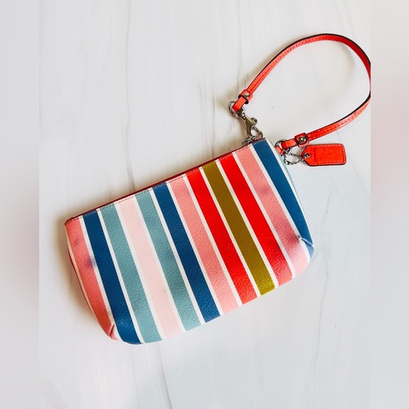 COACH PEYTON MULTI STRIPE WRISTLET ACCESSORY - Picture 2 of 12